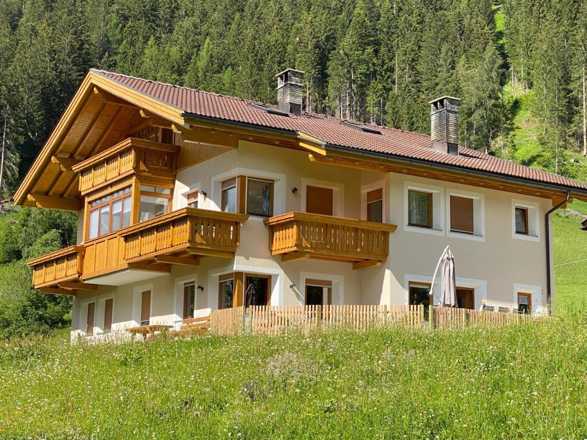 Apartments Oberhollenzer Braies  Eksteriør bilde