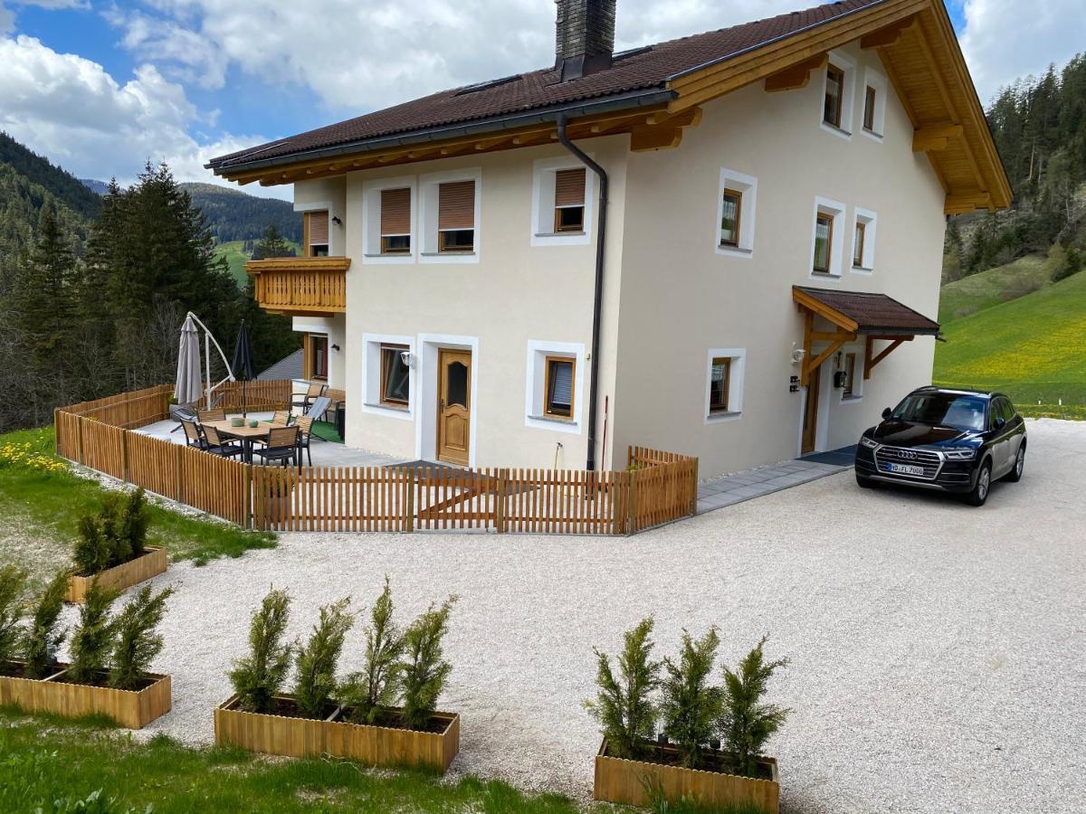 Apartments Oberhollenzer Braies  Eksteriør bilde